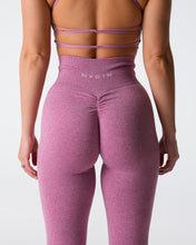 Load image into Gallery viewer, Pastel Pink Scrunch Seamless Leggings