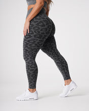 Load image into Gallery viewer, Black Speckled Leopard Seamless Leggings