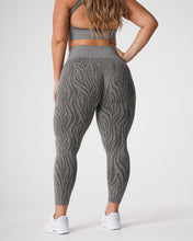 Load image into Gallery viewer, Khaki Green Zebra Seamless Leggings