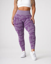 Load image into Gallery viewer, Violet Camo Seamless Leggings