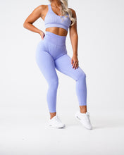 Load image into Gallery viewer, Periwinkle Scrunch Seamless Leggings