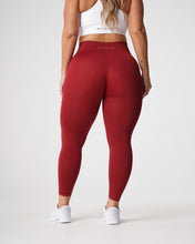 Load image into Gallery viewer, Carmine Solid Seamless Leggings