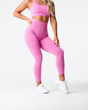 Load image into Gallery viewer, Bubble Gum Pink Curve Seamless Leggings