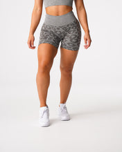 Load image into Gallery viewer, Khaki Green Leopard Seamless Shorts