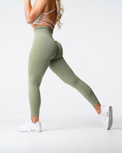 Load image into Gallery viewer, Meadow Scrunch Seamless Leggings
