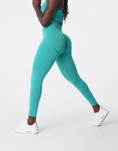 Load image into Gallery viewer, Turquoise Curve Seamless Leggings