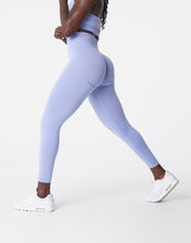 Load image into Gallery viewer, Periwinkle Curve Seamless Leggings