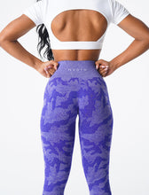 Load image into Gallery viewer, Electric Blue Camo Seamless Leggings