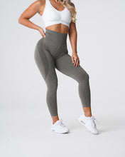 Load image into Gallery viewer, Khaki Green Contour Seamless Leggings