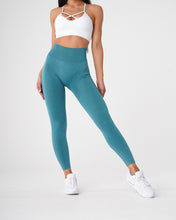 Load image into Gallery viewer, Teal NV Seamless Leggings